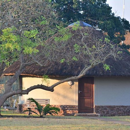 Bayala Private Safari Lodges ฮลูฮลูเว ภายนอก รูปภาพ